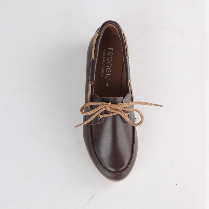 Froggie Women’s 12971 boat shoe in brown leather featuring lightweight construction, secure lace-up fit, and versatile everyday wear look.