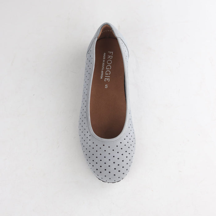 Froggie Shoes Pumps Flat Punched Pump - top angle.