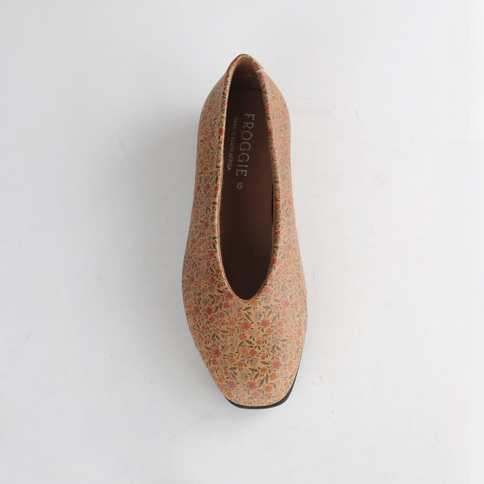 Women’s Froggie Flat Pump 13004 in floral leather featuring lightweight comfort, flexible sole and elegant everyday fashion design.