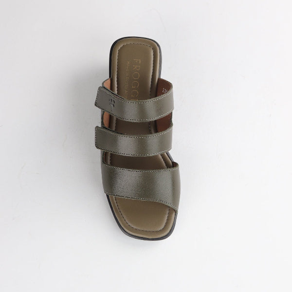 Factory Shop Shoes Froggie Women's Triple Leather strap sandal in Forest - 12921