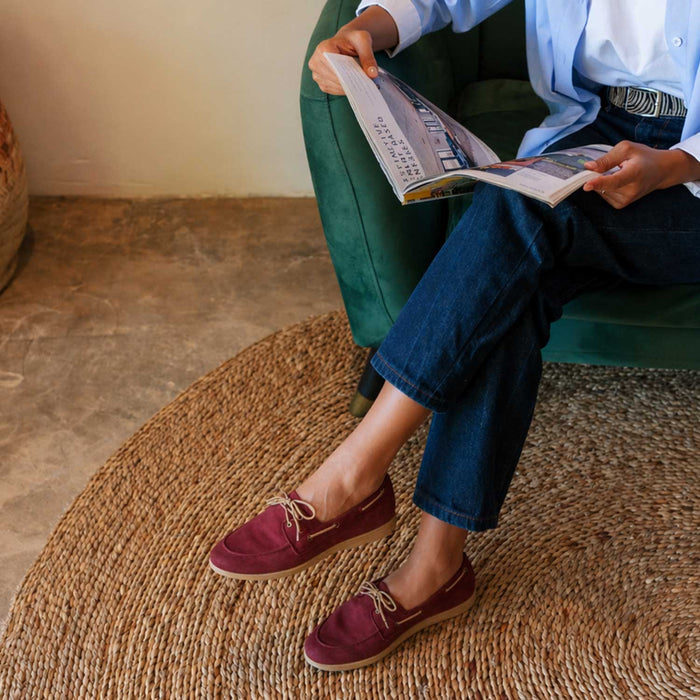 Froggie Women’s Boat Shoe 12971 in burgundy suede featuring lace-up design, cushioned insole and classic casual nautical style.