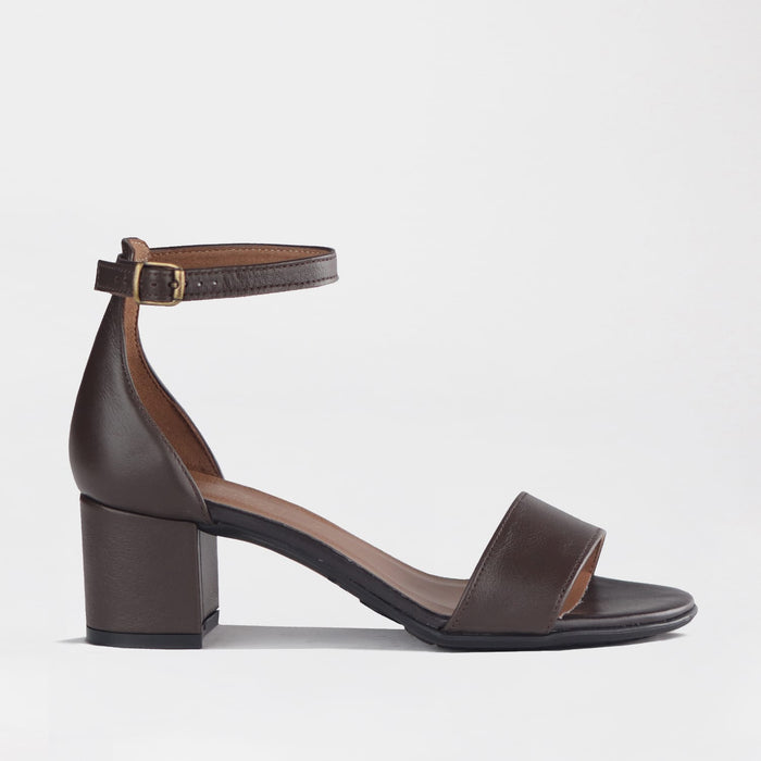 Froggie Shoes Shoes Froggie Women's Closed back ankle strap Sandal-Brown - 11879
