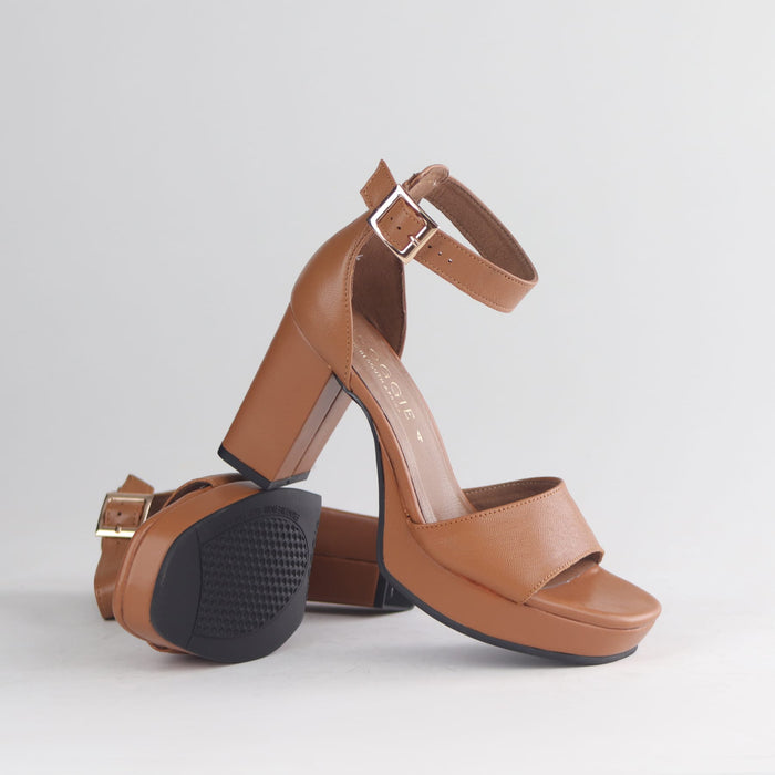Froggie Shoes Sandals Closed Back Block Heel Sandal - pair.