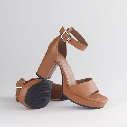 Froggie Shoes Sandals Closed Back Block Heel Sandal - pair.