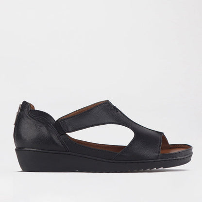 Froggie Women's Close Back T-bar Sandal with Removable Footbed in Black - 12707 - single side.