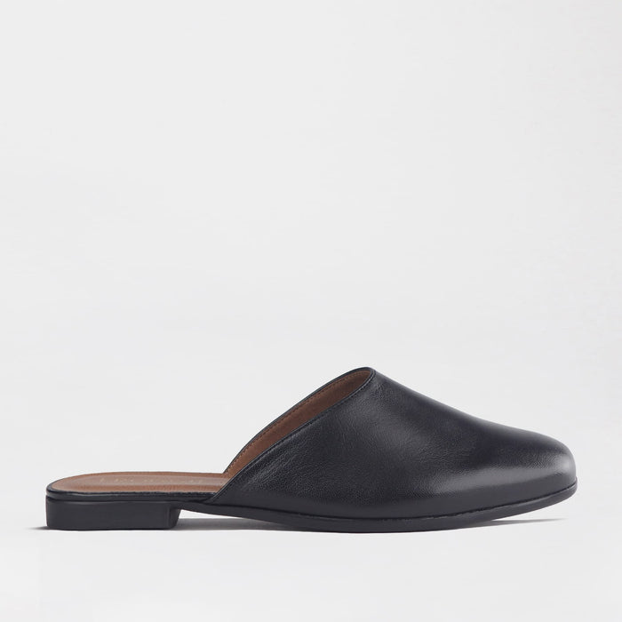 Froggie Shoes Sandals 3 / Black / 13112 Closed Toe Mule