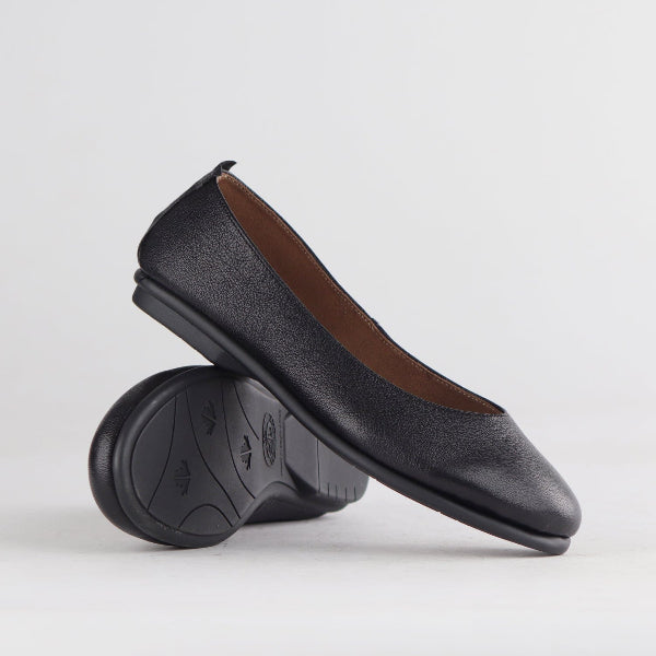 Factory Shop Flat Pump in Black - 12546 - pair.