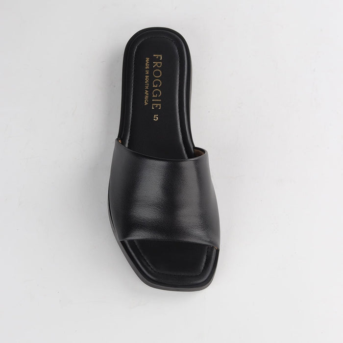Froggie Shoes Shoes Froggie Women's Flat Sandal-Black Leather - 12865