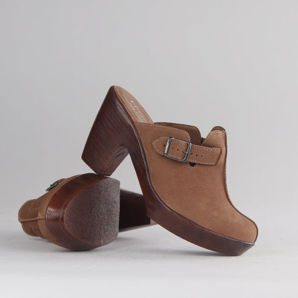 Froggie Women's Clog- Tobacco Nubuk- 12937 - pair