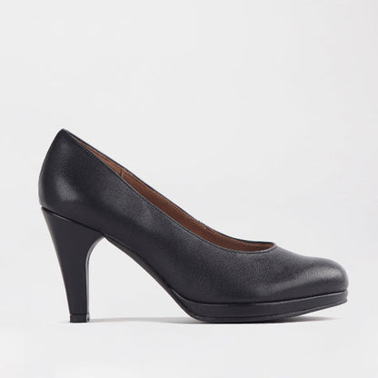 Froggie High Heel Court Shoe in Black- 11790 - single side.