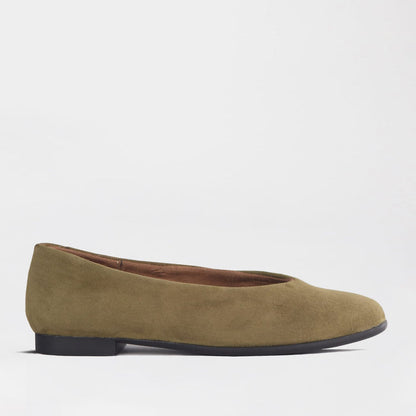 Froggie Shoes Shoes Froggie Women's Flat Pump Shoe-Olive Suede - 13004