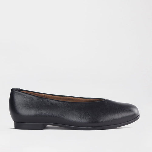 Froggie Shoes Shoes Froggie Women's Flat Pump Shoe-Black leather - 13004