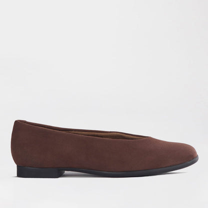 Froggie Shoes Shoes Froggie Women's Flat Pump Shoe-Brown Suede - 13004