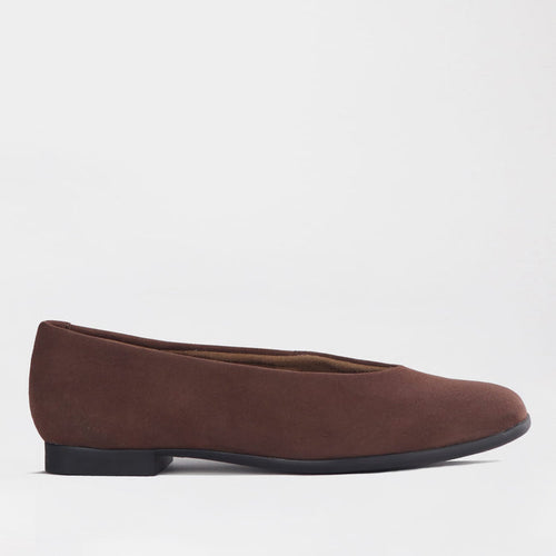 Froggie Shoes Shoes Froggie Women's Flat Pump Shoe-Brown Suede - 13004