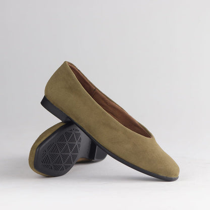 Froggie Shoes Shoes Froggie Women's Flat Pump Shoe-Olive Suede - 13004