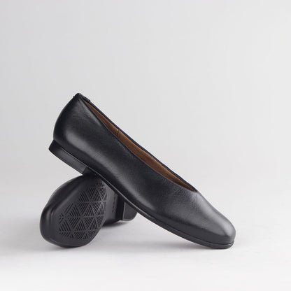Froggie Shoes Shoes Froggie Women's Flat Pump Shoe-Black leather - 13004