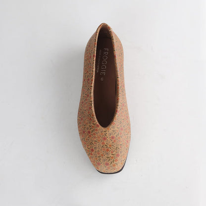 Women’s Froggie Flat Pump 13004 in floral leather featuring lightweight comfort, flexible sole and elegant everyday fashion design.