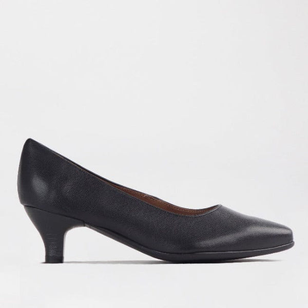 Froggie Kitten heel Court shoe in Black - 10984 - single side.