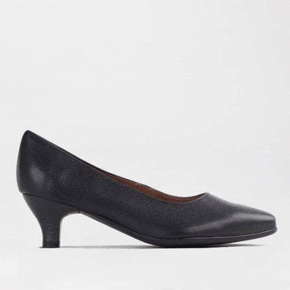 Froggie Kitten heel Court shoe in Black - 10984 - single side.