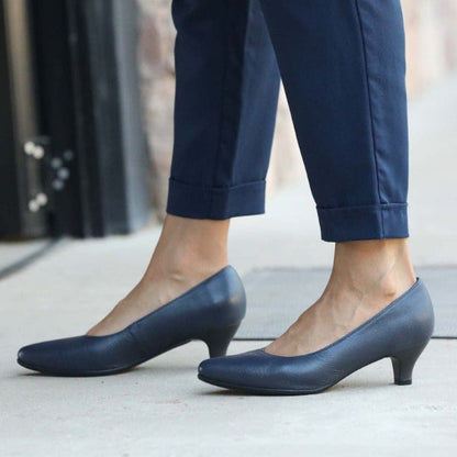 Froggie Kitten heel Court shoe in Navy - 10984 - close up.