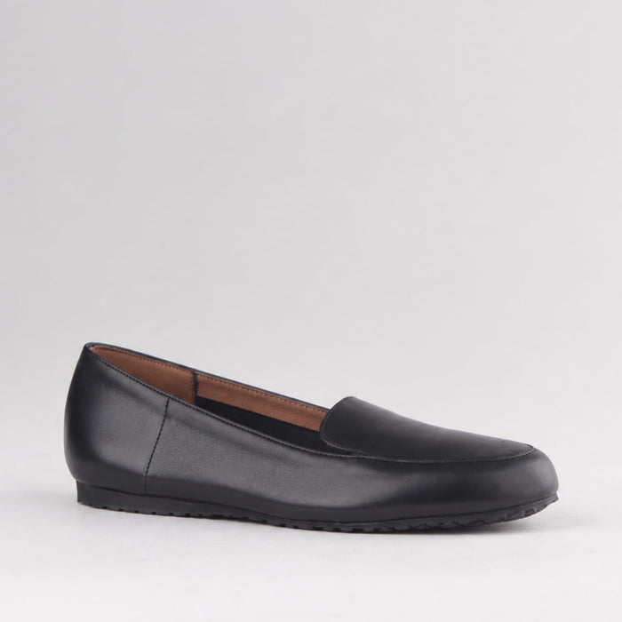 Factory Shop Shoes Froggie Women’s Loafer- Black Leather-13033 - side angle.
