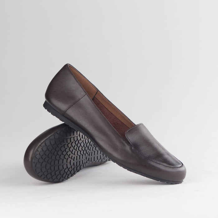 Factory Shop Shoes Froggie Women’s Loafer- Brown Leather-13033 - pair.