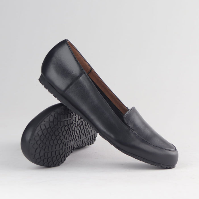 Factory Shop Shoes Froggie Women’s Loafer- Black Leather-13033 - pair.