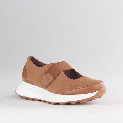 Froggie Shoes Sneakers Athleisure Mary Jane Sneaker