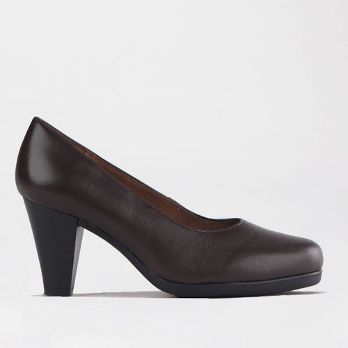 Factory Shop Court Shoe in Brown - 12637 - single side.