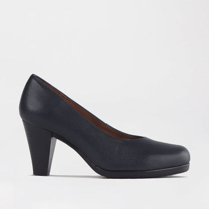 Factory Shop Court Shoe in Black - 12637 - single side.