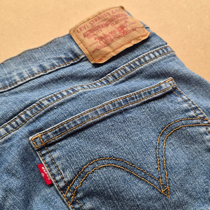 Pantacourt Levi’s femme en jean bleu – taille 38