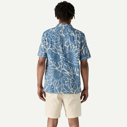 Patagonia - Men's Tidal Threads Camp Shirt - Bees and Flowers: Still Blue