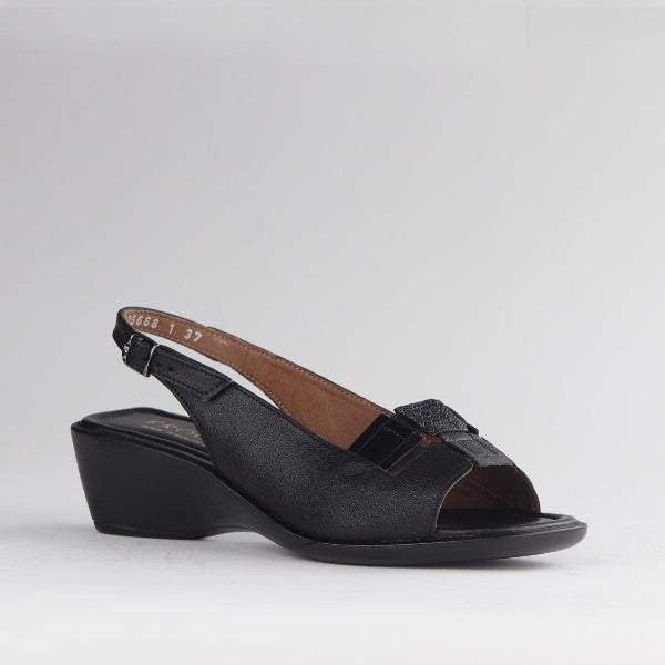 Factory Shop Shoes Froggie Women's Peep Toe Slingback Sandal in Black - 12931
