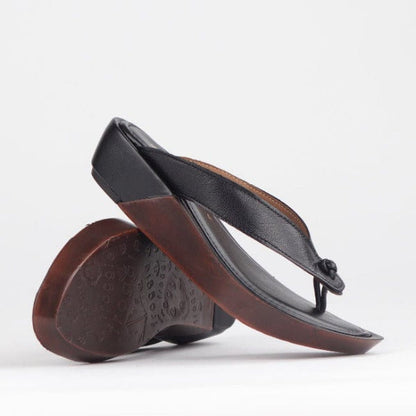 Froggie Rox Thong Sandal in Black - 10737 - pair.
