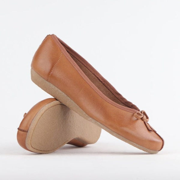 Factory Shop Pump with the Bow in Tan - 12564 - pair.
