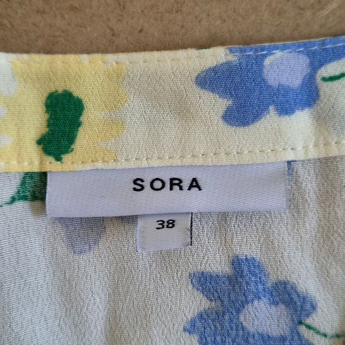 Robe SORA Fleurie Crème — Col V Croisé Taille Élastiquée — 38 — 100% Viscose — Très bon état