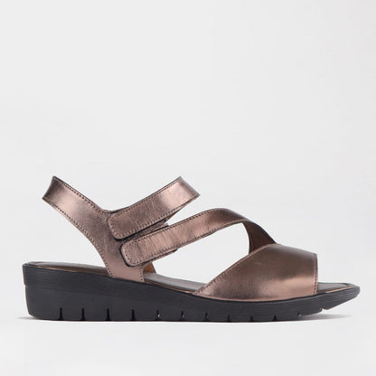 Froggie Women’s Sandal- Velcro- Lead Metallic Leather- 12538 -side.