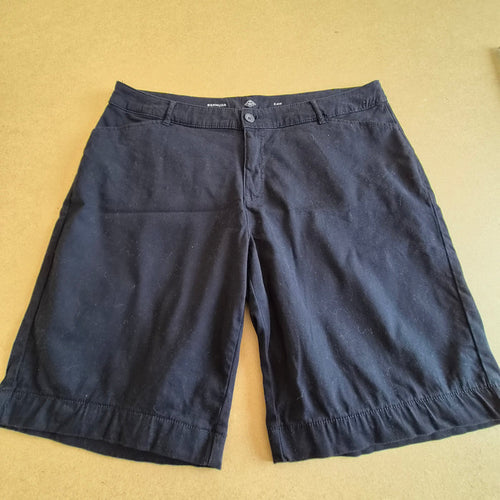 Short Bermuda marine St. John's Bay — Taille 24W  FR 54— Très bon état