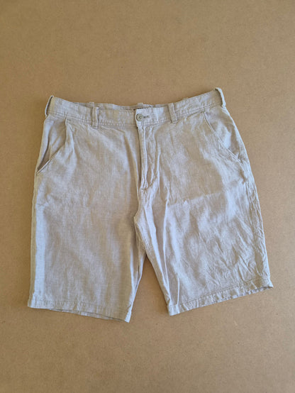 Short chino Express Classic Fit beige - vue de face