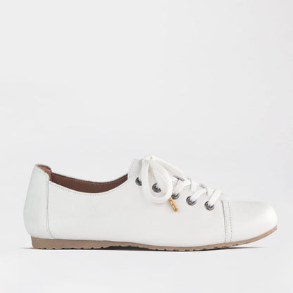 Factory Shop Shoes Froggie Women’s Sneaker- White Leather - 13032 - side.