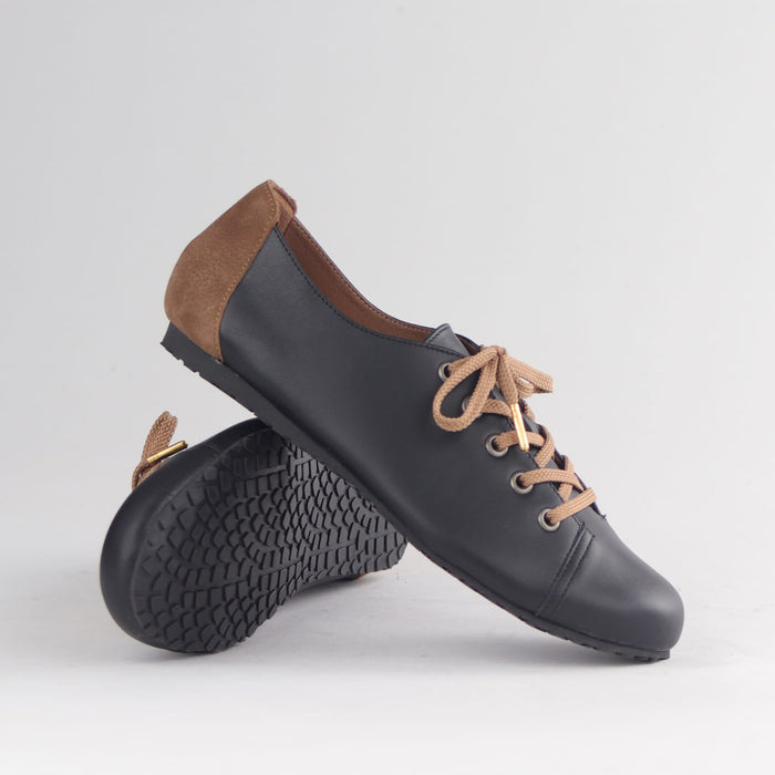 Factory Shop Shoes Froggie Women’s Sneaker- Black - 13032 - pair.