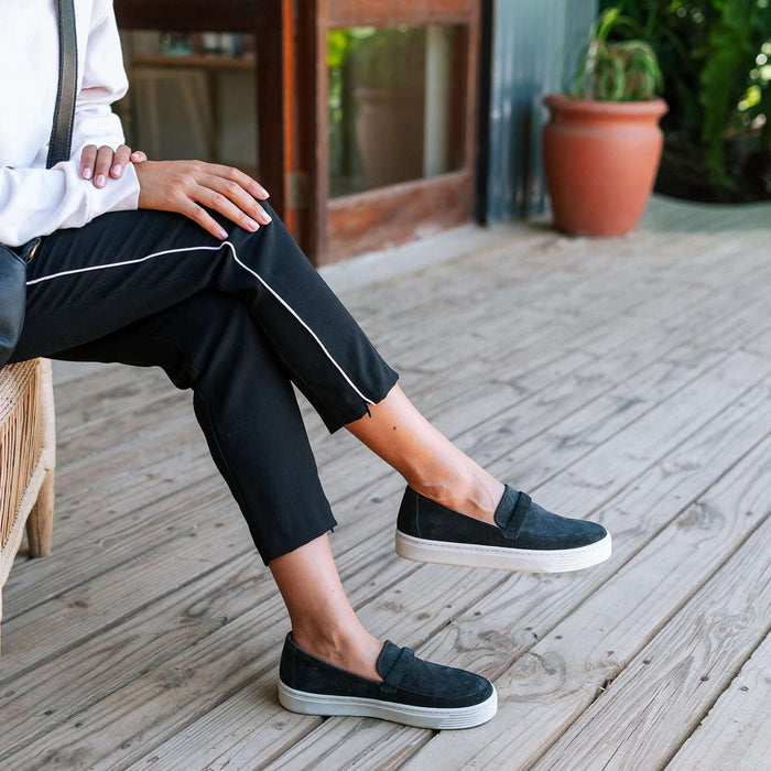 Froggie Shoes Loafers Suede Loafer with Sneaker Sole