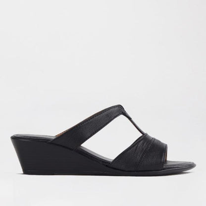 Froggie Double-band Wedge in Black - 11621 - single side.