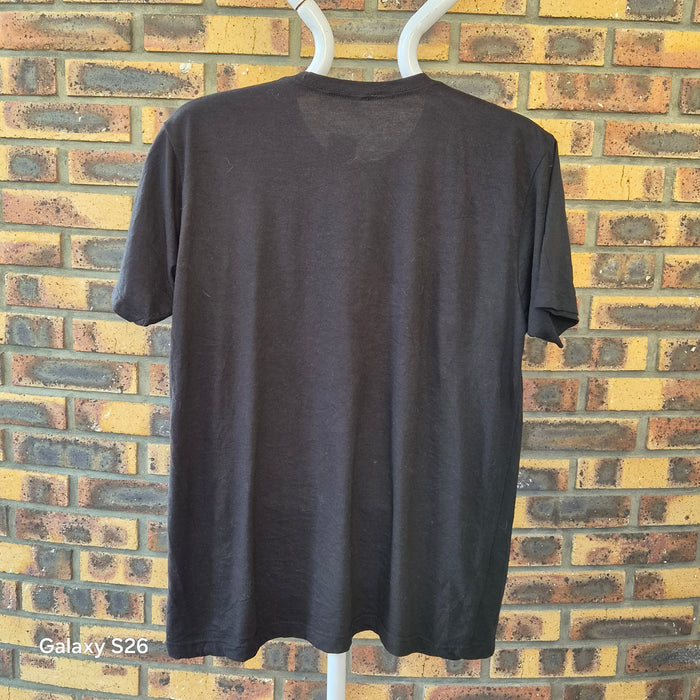T-shirt I Walk The Line noir taille L