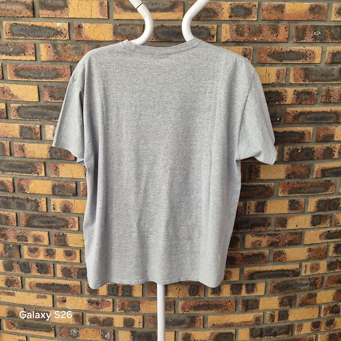 T-shirt Port & Company Bruin Football gris taille XL