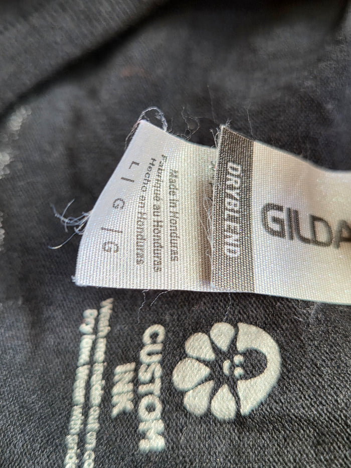Étiquette Gildan DryBlend - Taille L - Made in Honduras