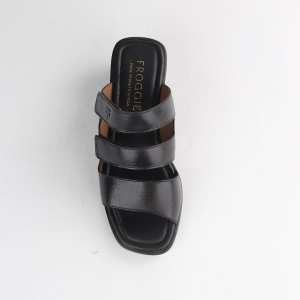 Factory Shop Shoes Froggie Women's Triple Leather strap sandal in Black - 12921