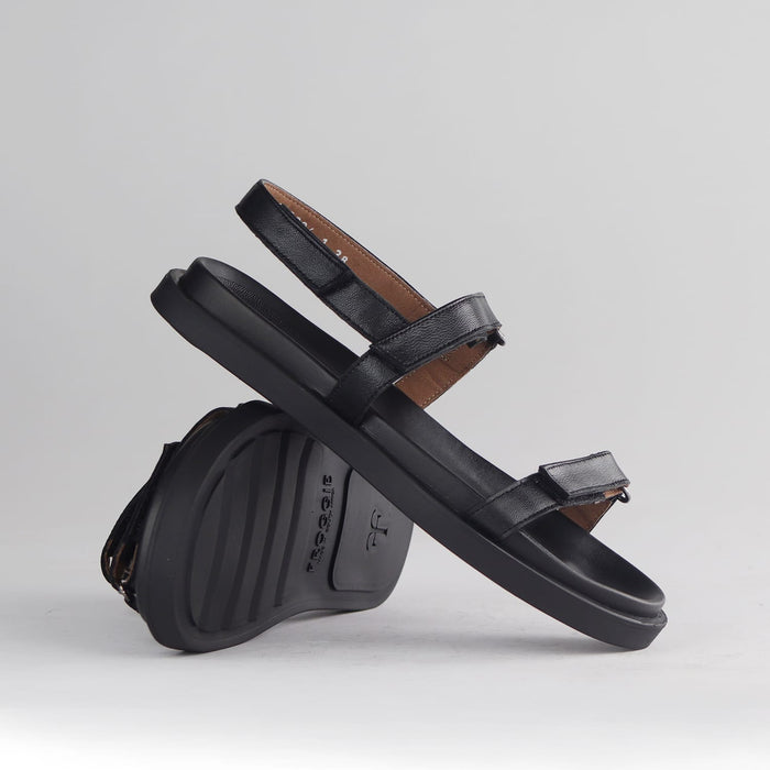 Froggie Shoes Shoes Froggie Women's Velcro strop- Black Leather - 12690