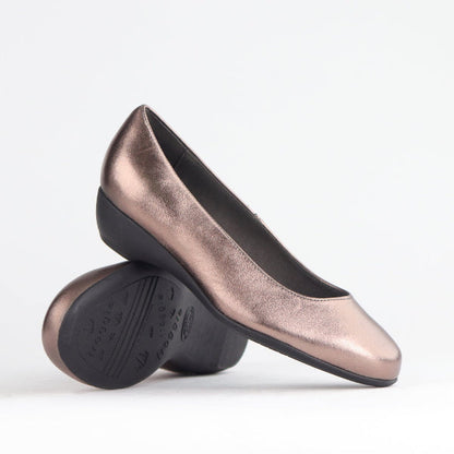 Froggie Wider Fit Court Shoe in Lead - 10099 - pair