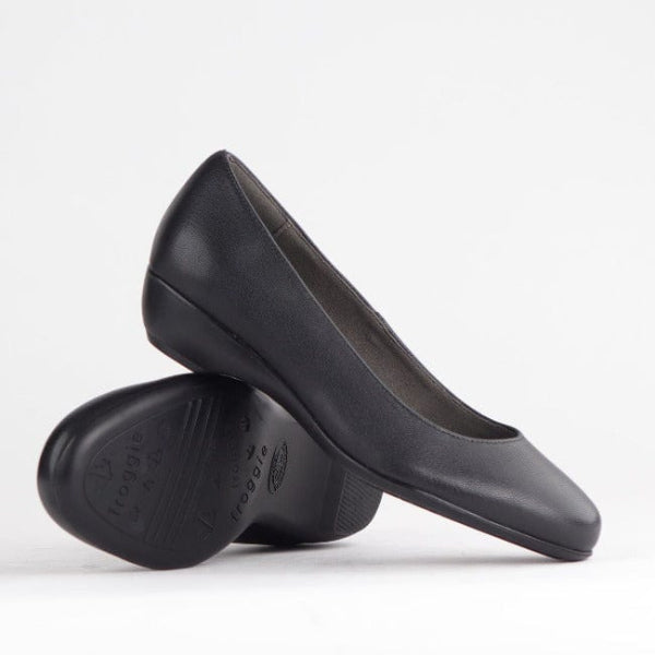 Froggie Wider Fit Court Shoe in Black - 10099 - pair.